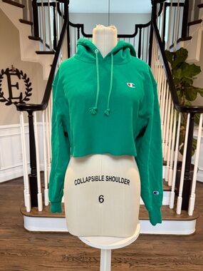 Cropped Green Champion Hoodie Sweatshirt Athletic Activewear Athleisure